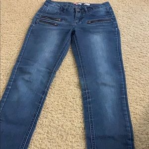 dark wash zippier jeans